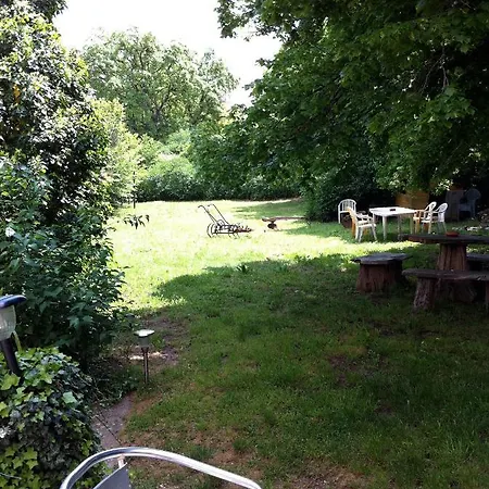Holiday home Sous Le Tilleul Centenaire *